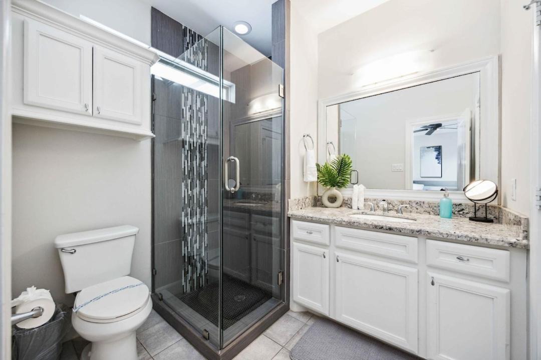 Photo of Bathroom in South Central Houston