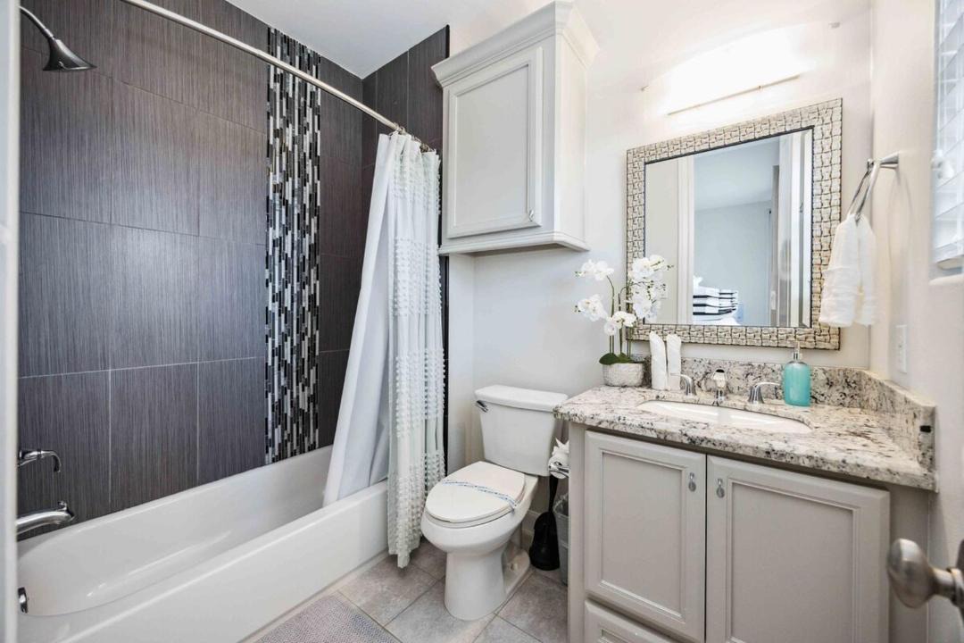 Photo of Bathroom in South Central Houston