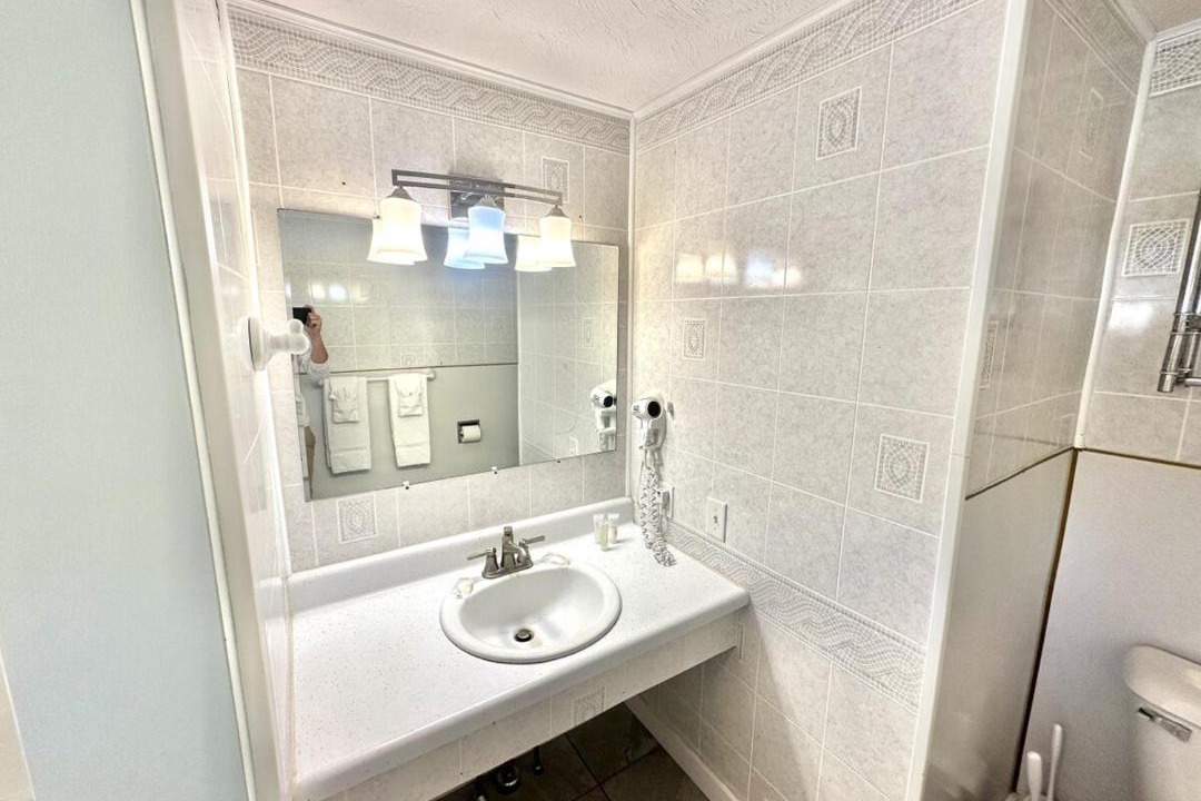 Photo of Others in Hulls Cove