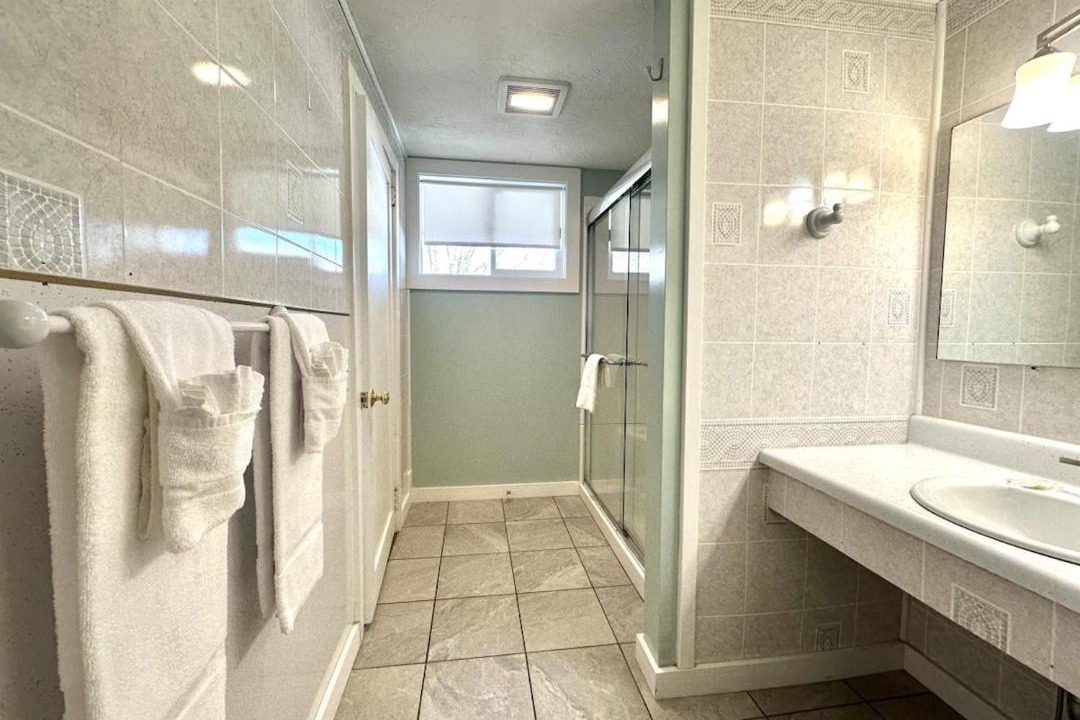 Photo of Others in Hulls Cove