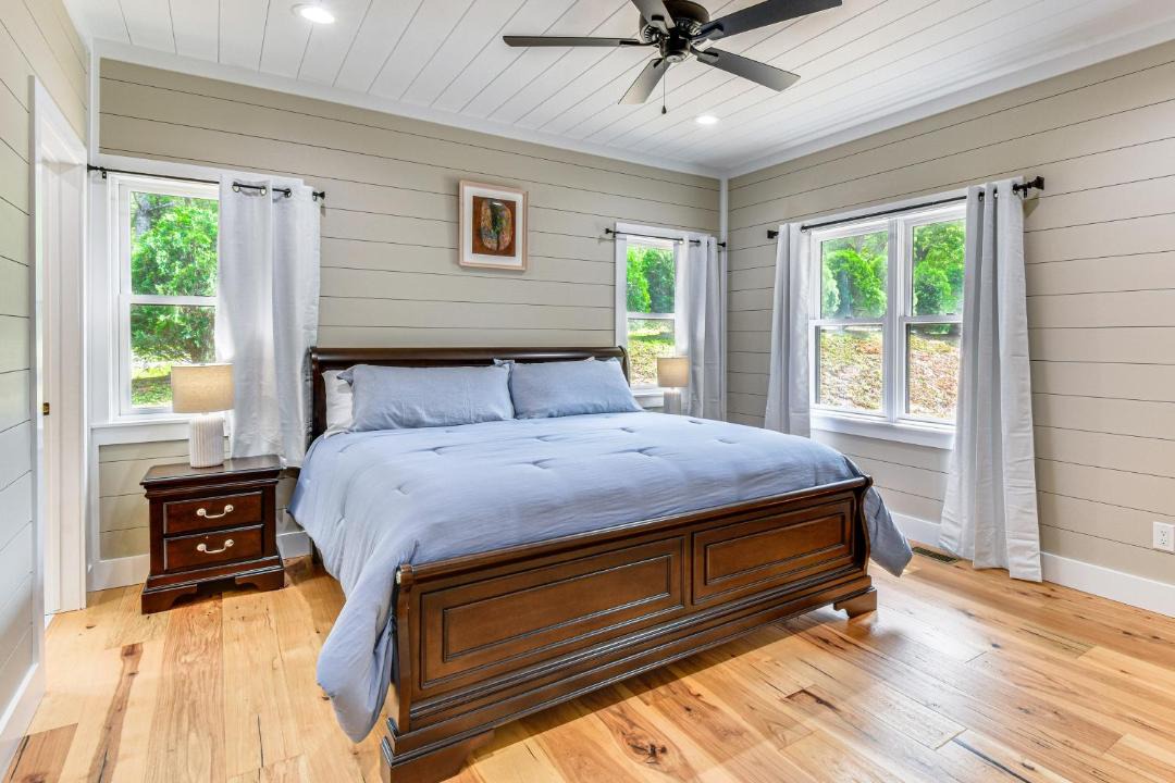 Photo of Bedroom in Wiley