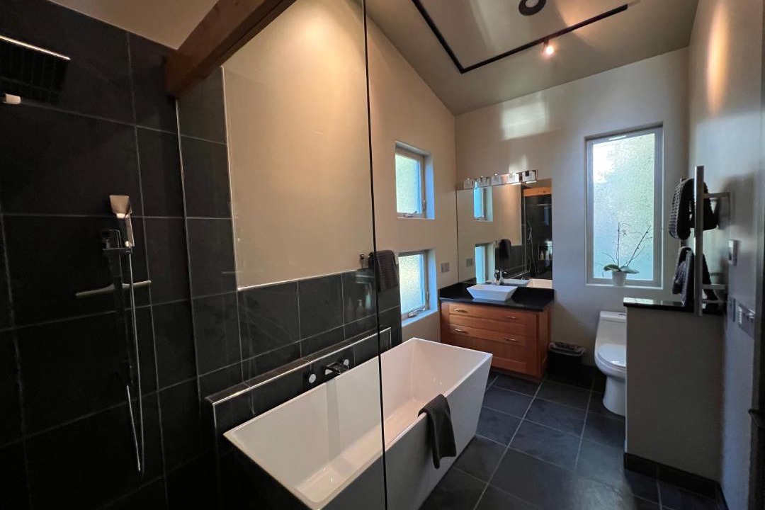 Photo of Bathroom in Port Orford