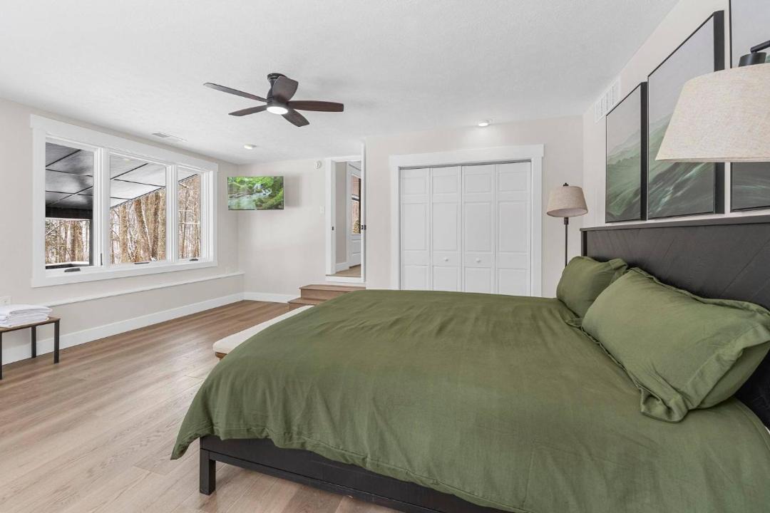 Photo of Bedroom in Shoals