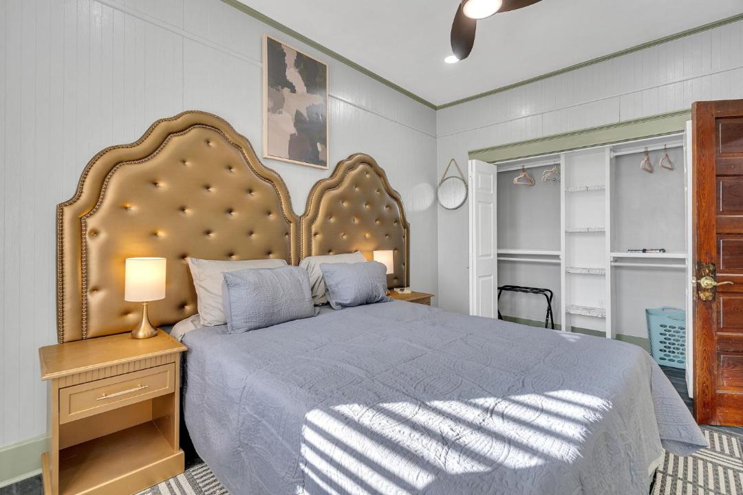 Photo of Bedroom in Destrehan