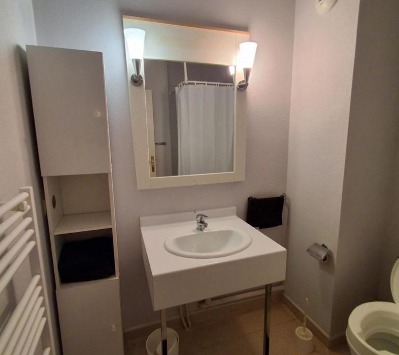 Photo of Bathroom in Boulleville