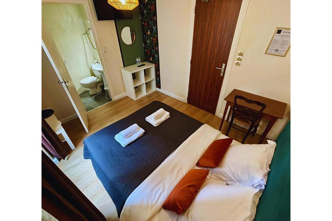 Photo of Bedroom in Pontorson