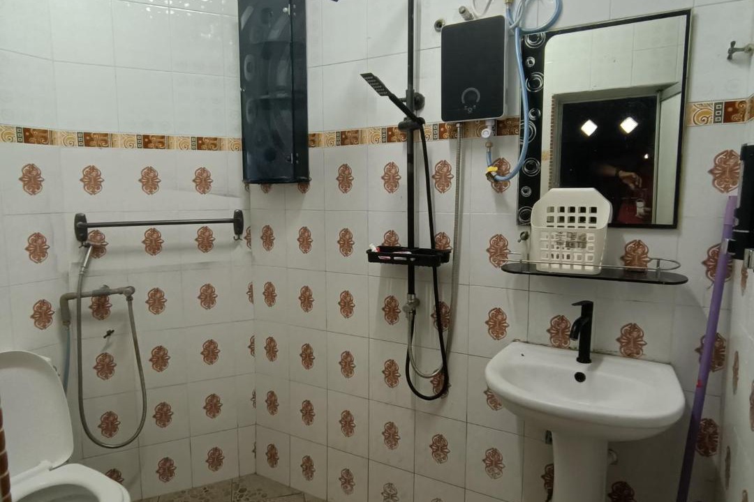 Photo of Bathroom in Kawasan Perindustrian Mara