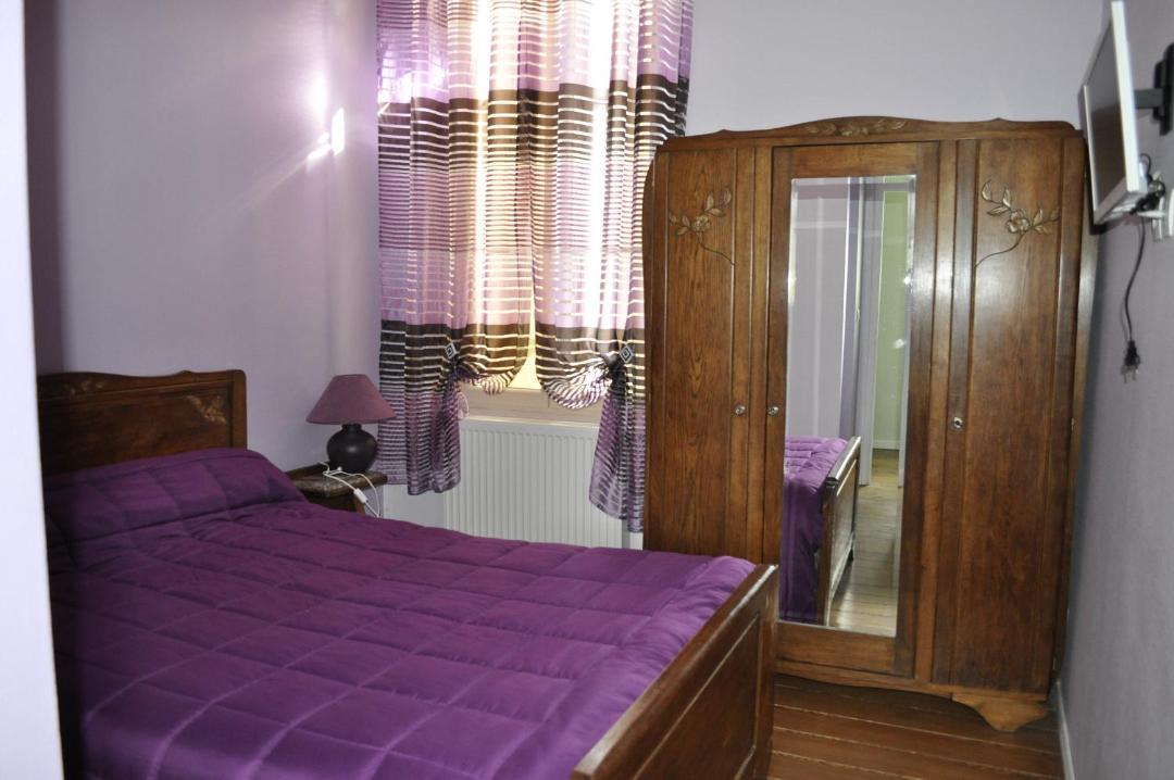 Photo of Bedroom in Ludon-Medoc