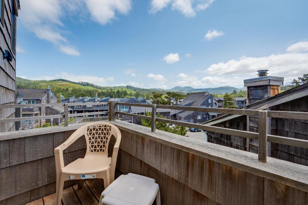 Photo of Patio Balcony in Downtown Cannon Beach
