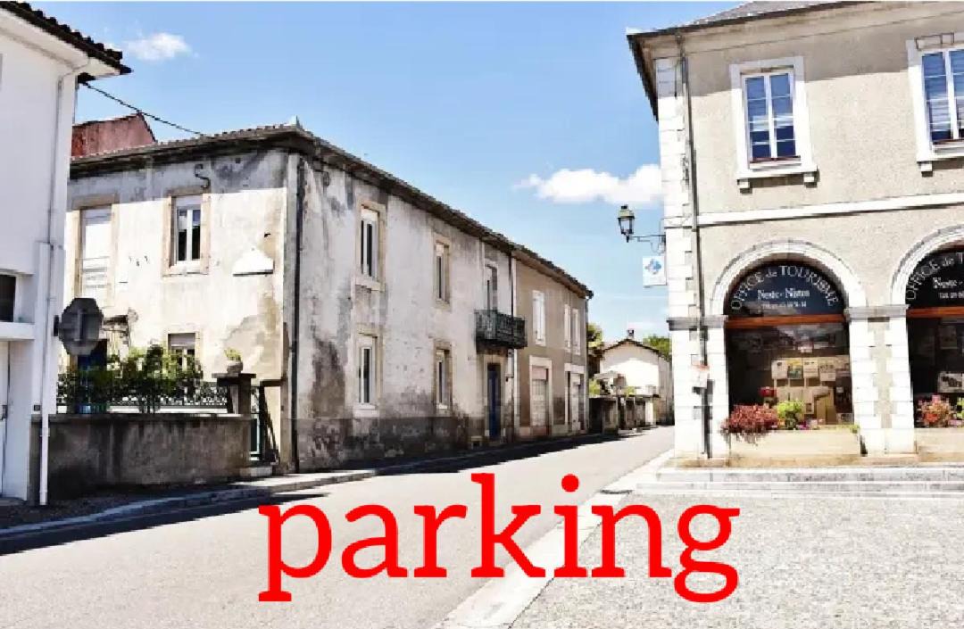 Photo of Buildings in Saint-Laurent-de-Neste