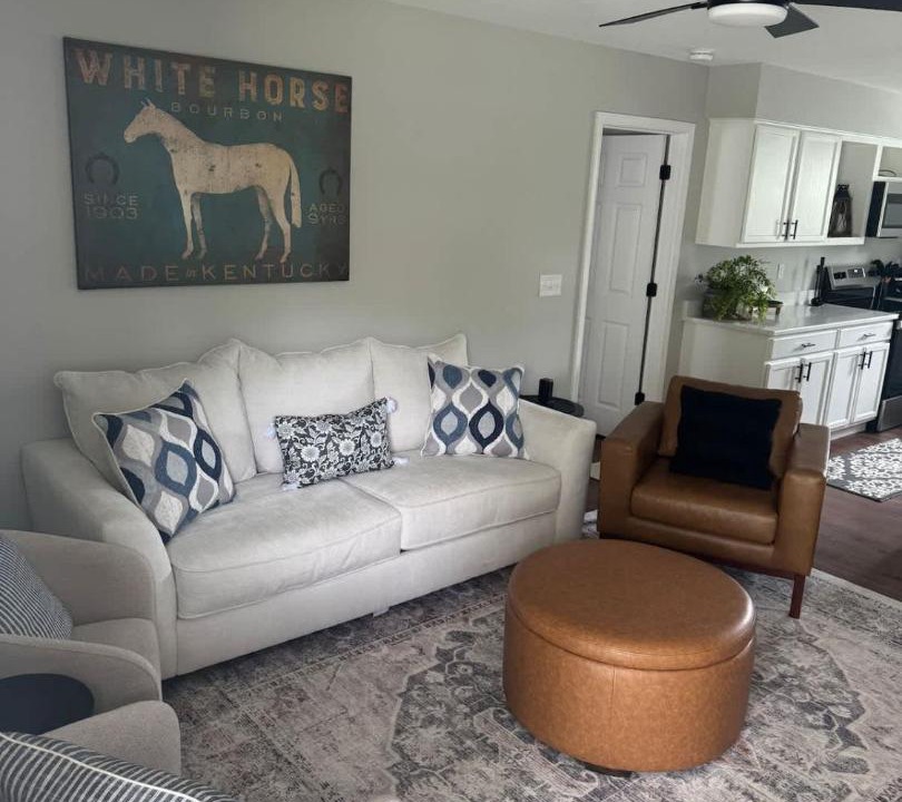 Photo of Livingroom in Hendersonville