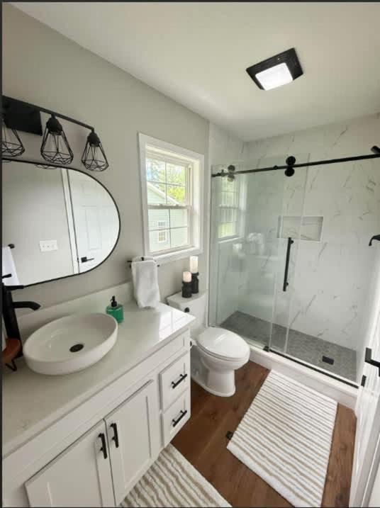 Photo of Bathroom in Hendersonville