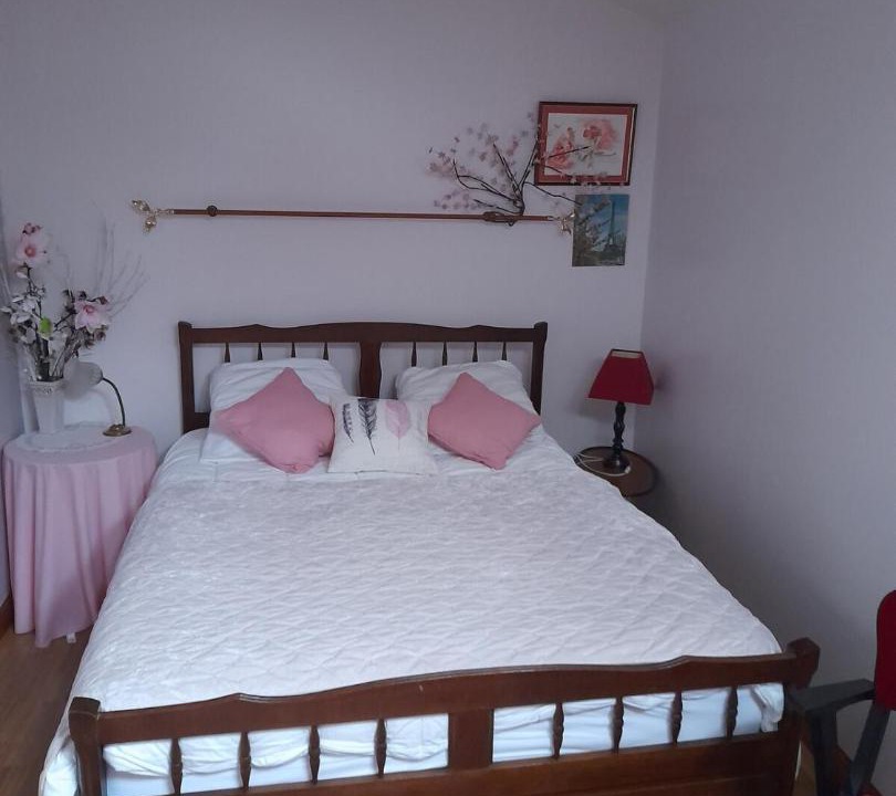 Photo of Bedroom in Moncontour