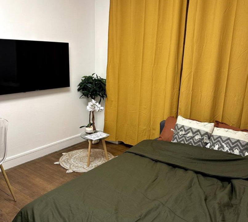 Photo of Bedroom in 14th Arrondissement