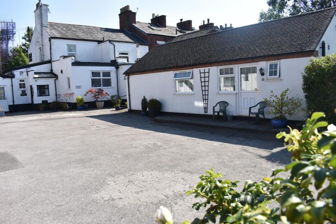 Photo of Others in Leek