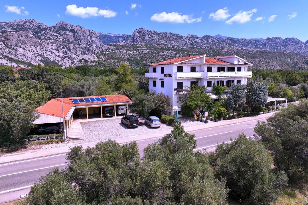 Photo of Others in Starigrad