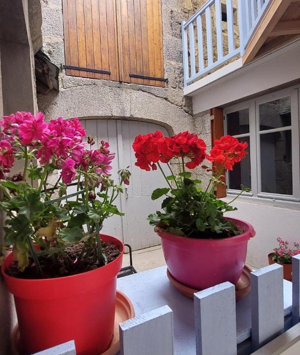 Photo of Patio Balcony in Senergues