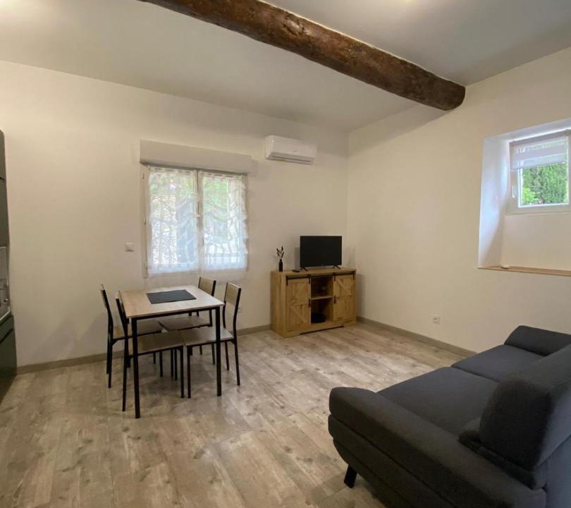 Photo of Others in Floure