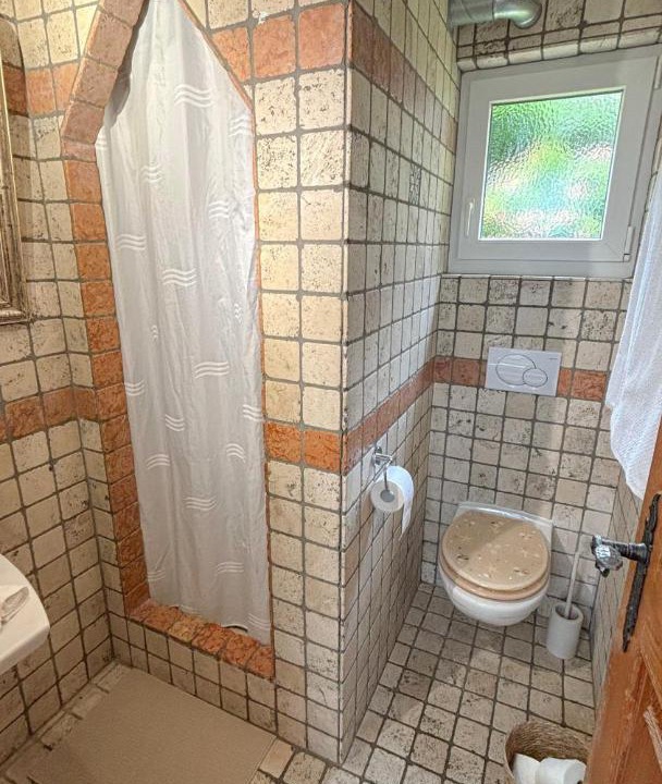 Photo of Bathroom in Noes