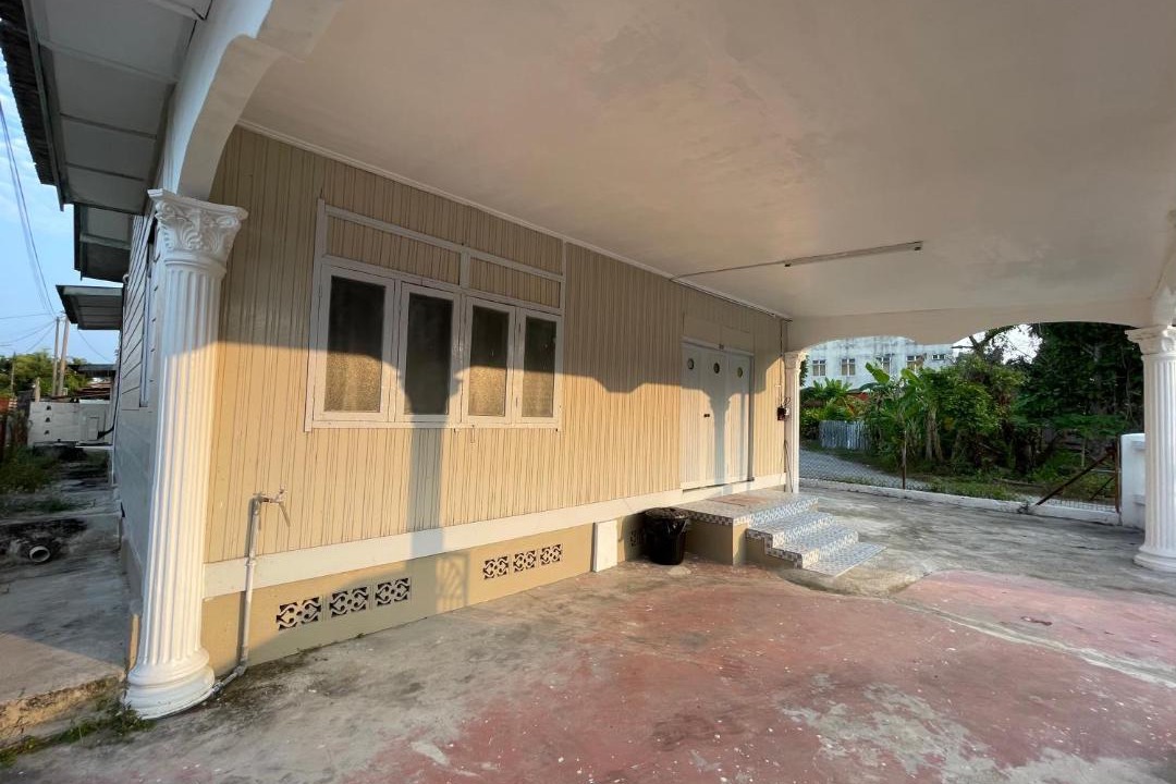 Photo of Others in Keladong