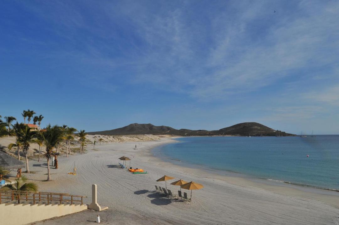 Photo of Others in Ensenada Los Muertos