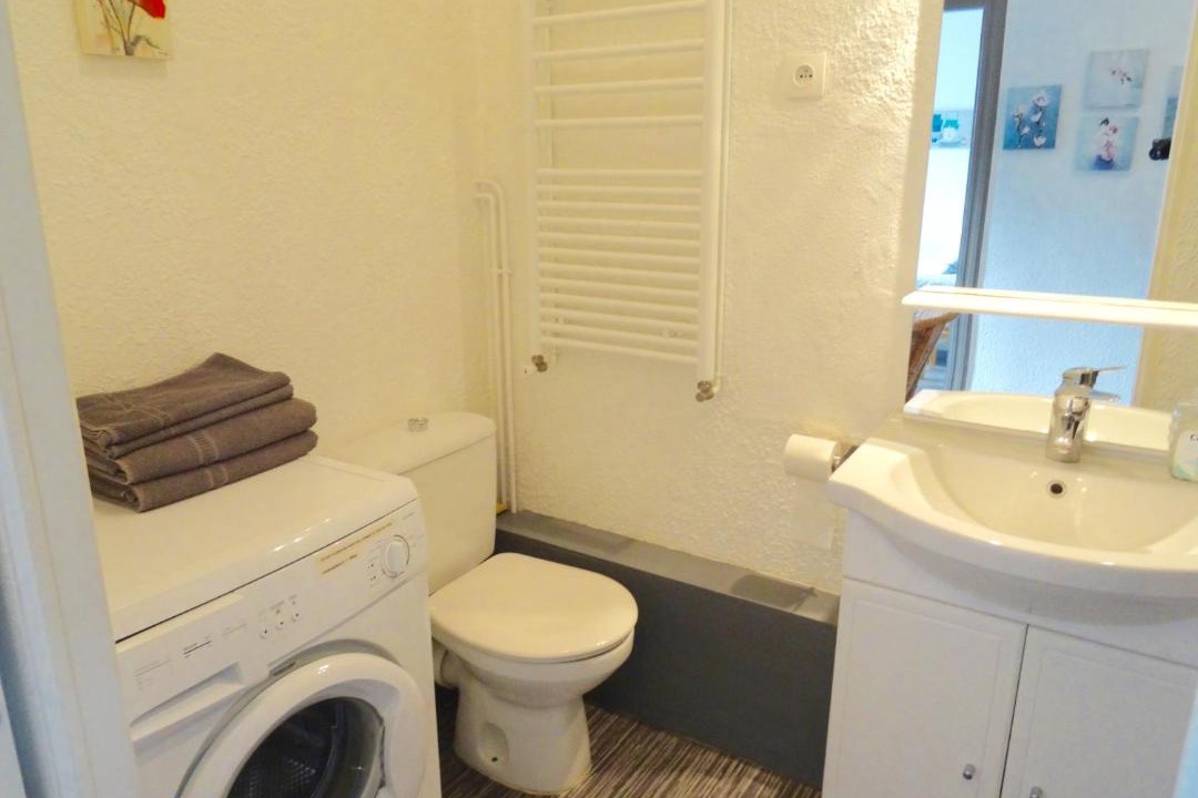 Photo of Bathroom in Lemasson