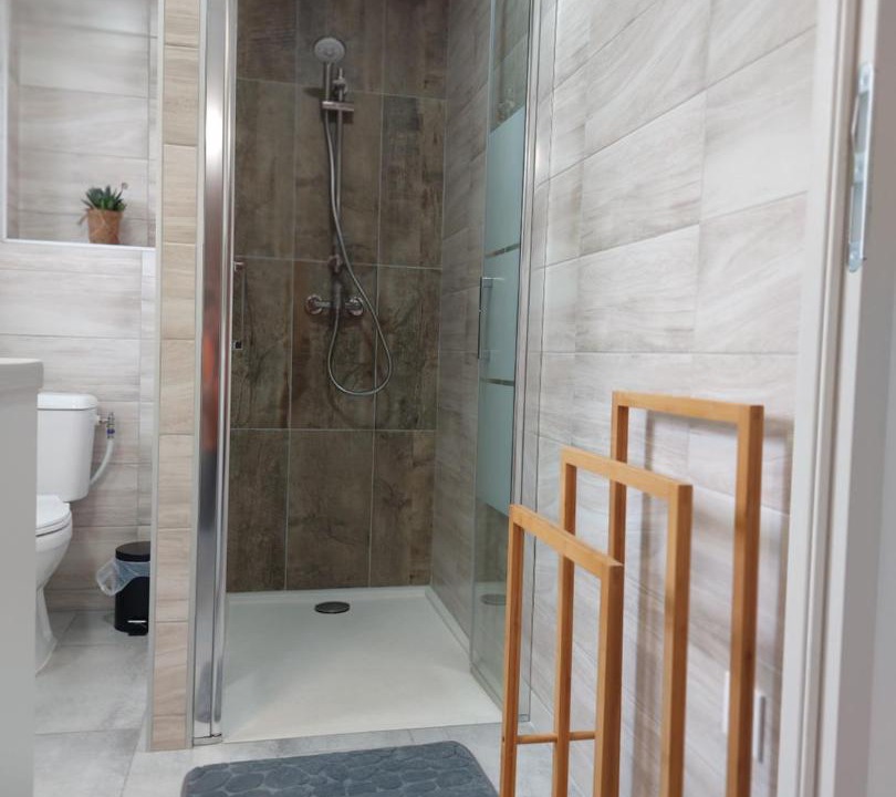 Photo of Bathroom in Semeries