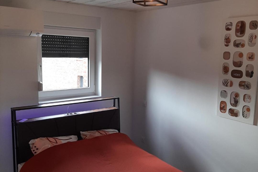 Photo of Bedroom in Semeries