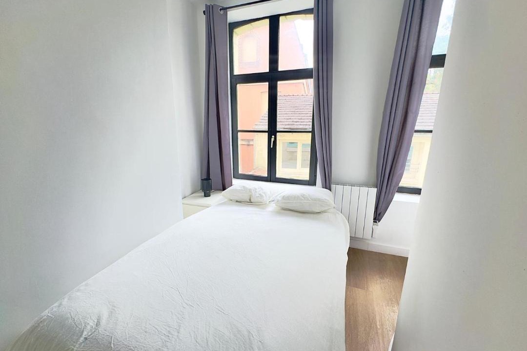 Photo of Bedroom in Douai