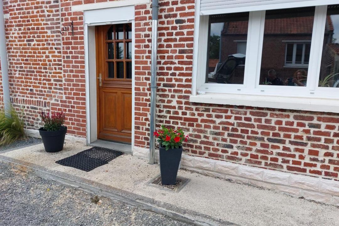 Photo of Others in Remy