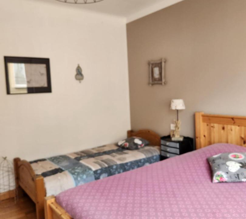 Photo of Bedroom in Pontorson