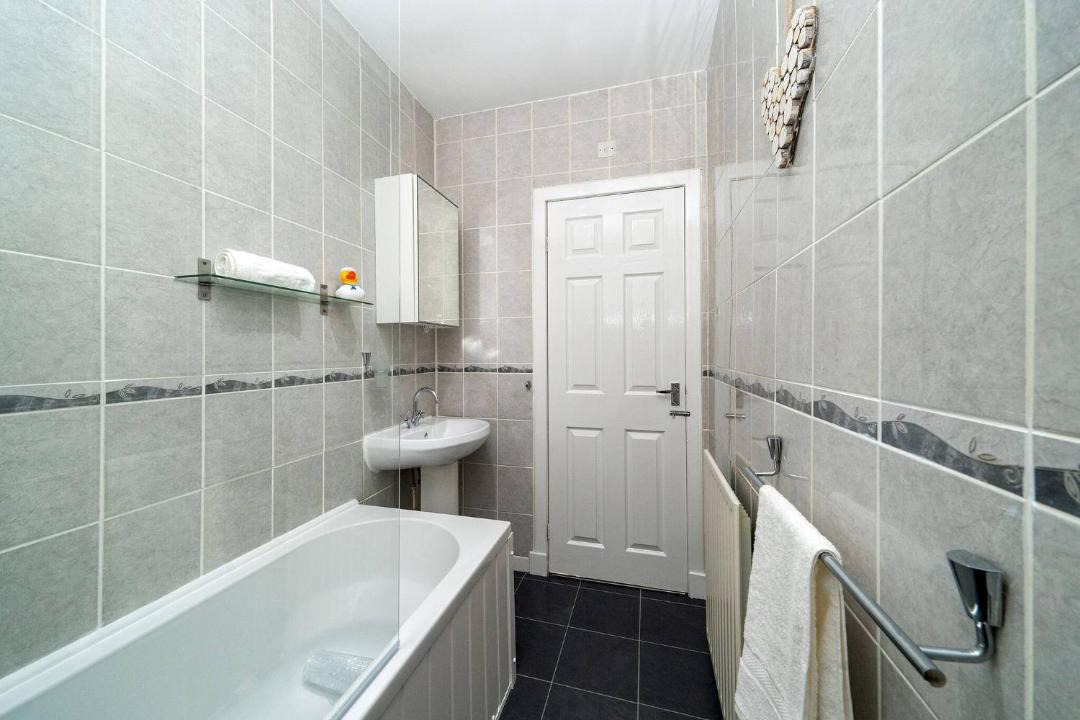 Photo of Bathroom in Murthill