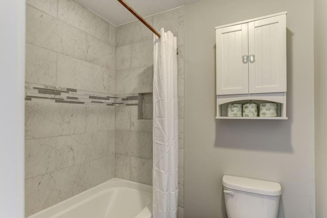Photo of Bathroom in Skyland