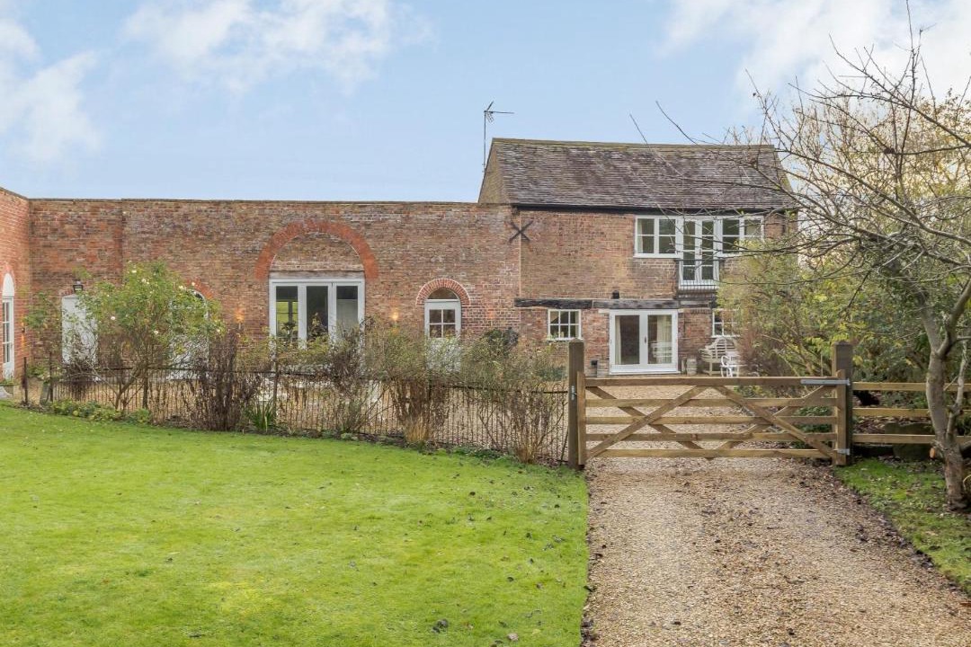 Photo of Others in Dursley