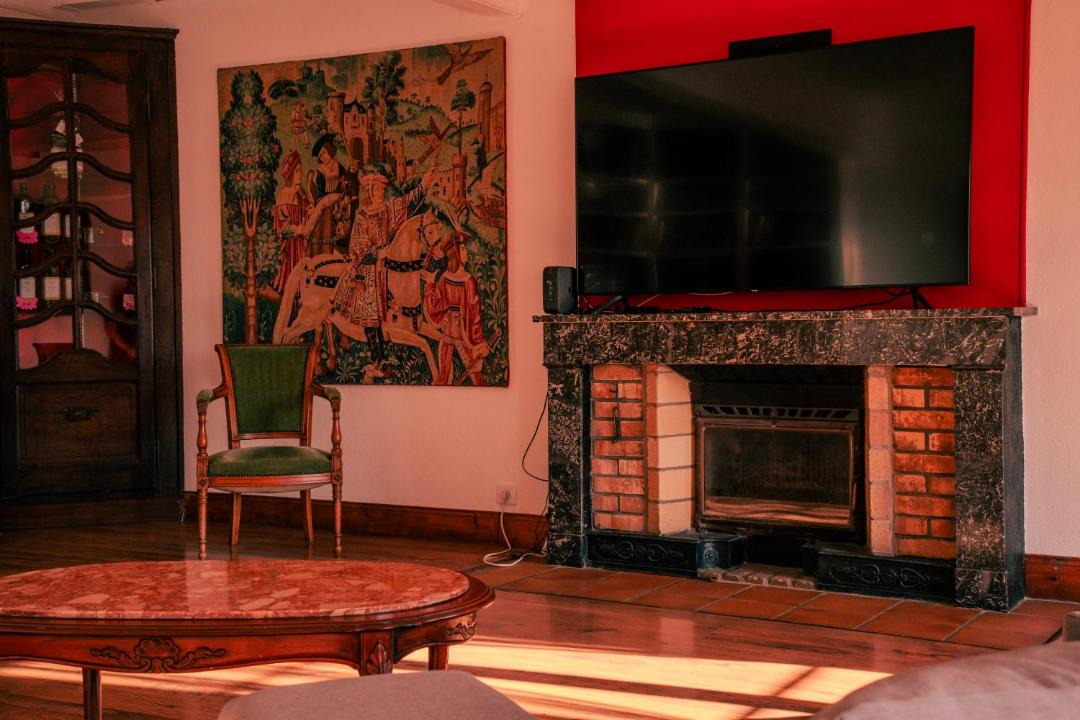 Photo of Others in Uxeau