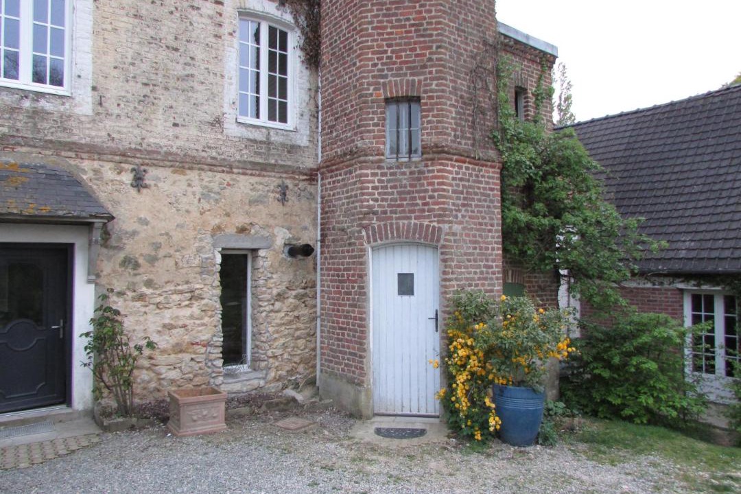 Photo of Others in Questrecques