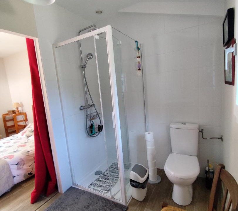 Photo of Bathroom in Castres-Gironde