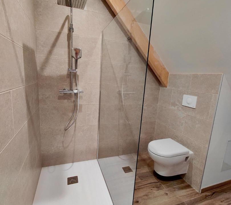 Photo of Bathroom in Saint-Quentin-en-Tourmont