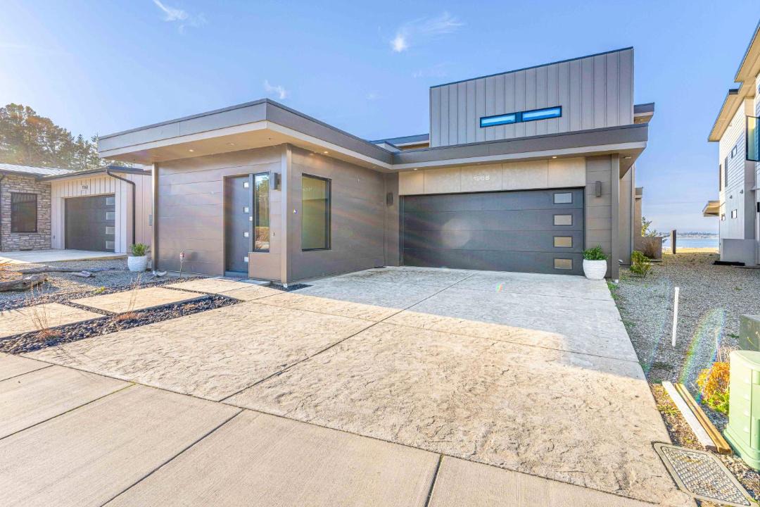 Photo of Others in Coos Bay