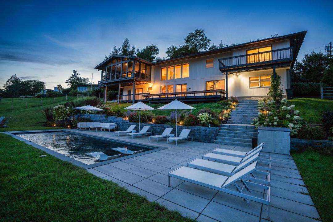 Photo of Others in Middle Hope