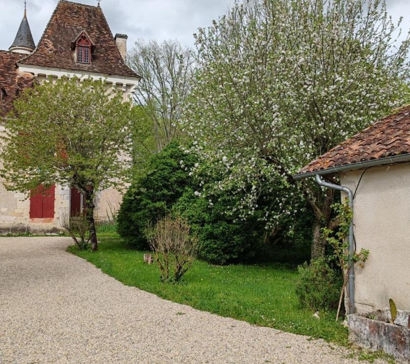 Photo of Others in Eyliac