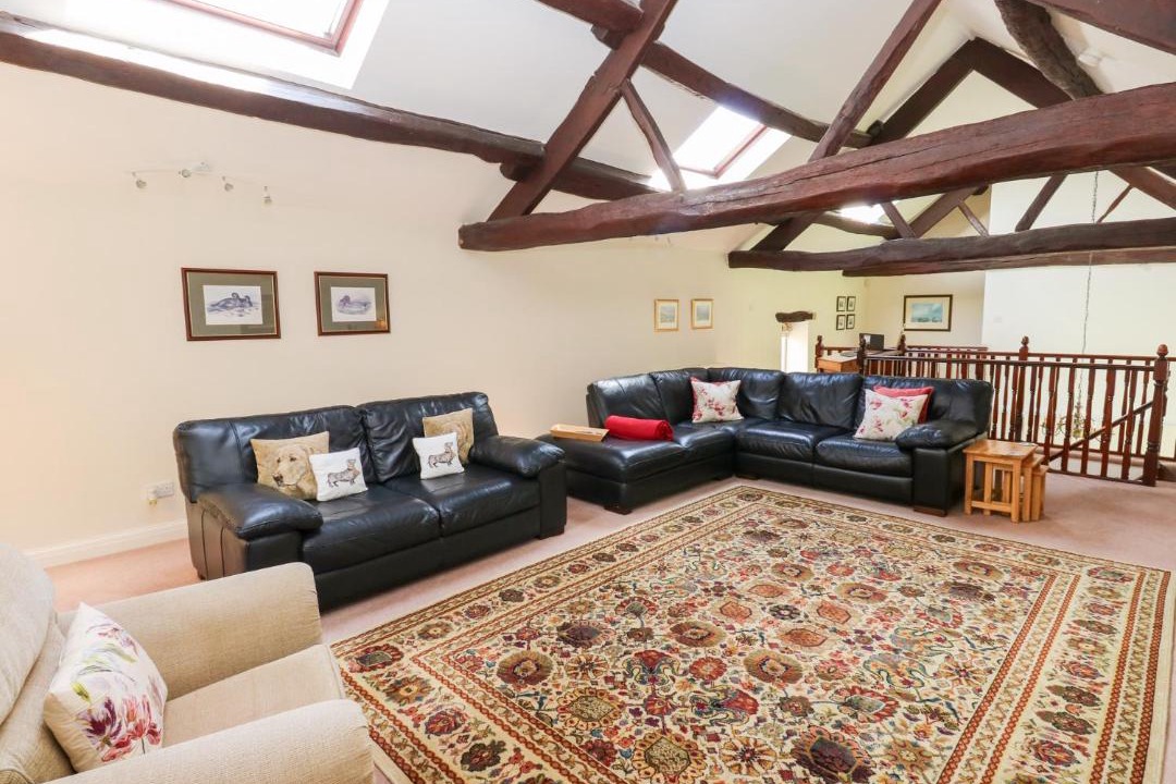 Photo of Others in Millhouse Green