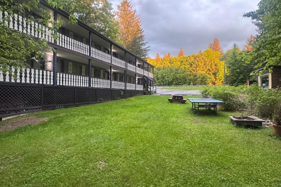 Photo of Others in Fleischmanns