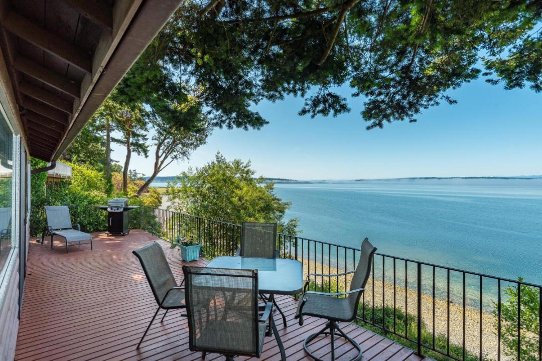Photo of Patio Balcony in Camano Island