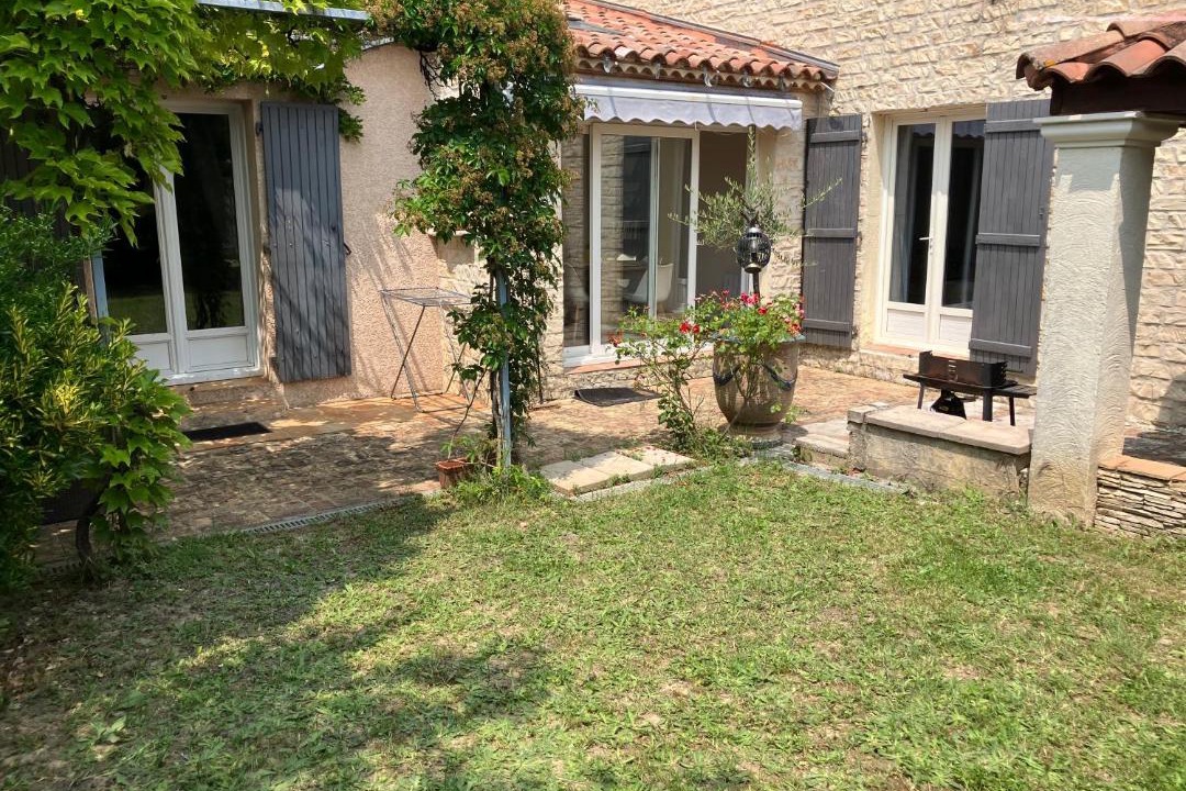 Photo of Others in Ales