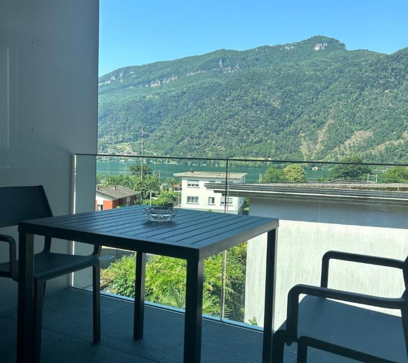 Photo of Patio Balcony in Melano