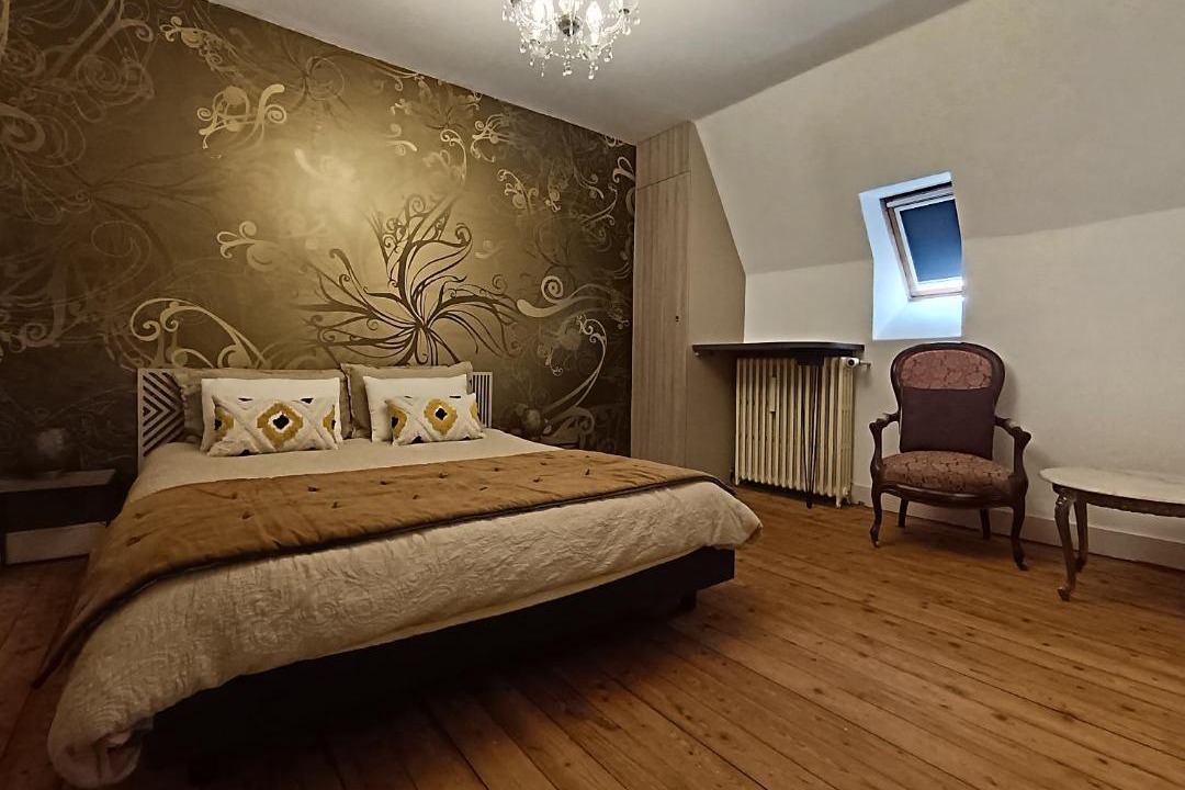 Photo of Bedroom in L'Hotellerie-de-Flee