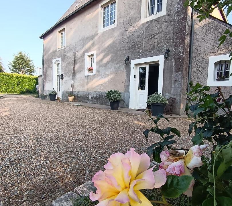 Photo of Others in L'Hotellerie-de-Flee