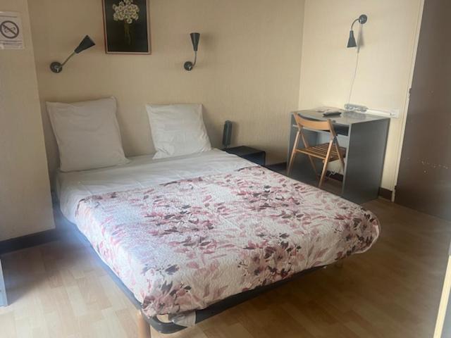 Photo of Bedroom in Auxerre