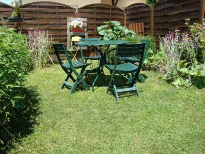 Photo of Others in Tavey